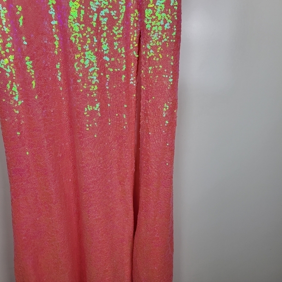 NWT Pear Culture Juniors Tulle-Trim Off-The-Shoulder Sequin Gown in Coral Size 9 - Picture 8 of 12